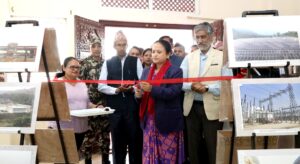 सञ्चारमन्त्री शर्माद्वारा ‘गणतन्त्र दिवस तस्बिर प्रदर्शनी’ उद्घाटन