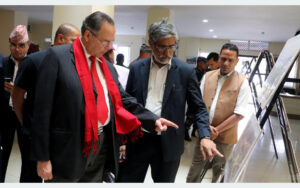 राससको तस्बिर प्रदर्शनीले गणतन्त्रपछिका पूर्वाधार विकासलाई प्रष्ट्याएको छ :  पूर्वप्रधानमन्त्री खनाल
