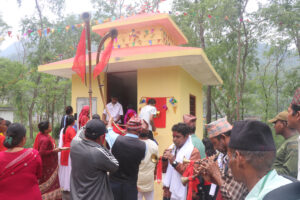 दुर्गा मन्दिर स् परियारले बनाए, गैरदलितले सघाए