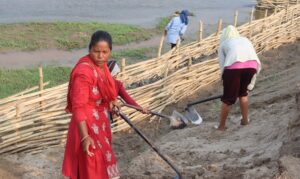 भूक्षय नियन्त्रणमा जैविक तटबन्ध प्रभावकारी