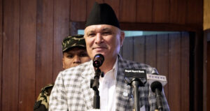 राजनीतिक स्थायित्वका लागि सबैपक्ष जुटौँ : मन्त्री जोशी