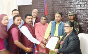 मधेस प्रदेशमा जनमतका सिंहद्वारा प्रदेश प्रमुखसमक्ष दाबी पेस