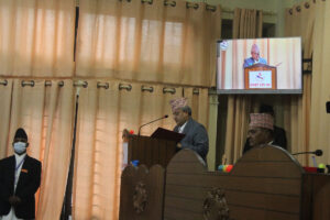 बागमती प्रदेशसभा बैठक : सम्बन्धित मन्त्रीहरुले जवाफ दिँदै