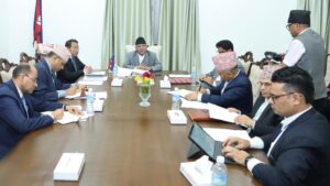 रूग्ण उद्योग पुनःसञ्चालनका लागि व्यवस्थित अध्ययन गरौँः प्रधानमन्त्री