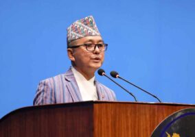 राजेन्द्र लिङ्देनले अर्थमन्त्री खोजेपछि प्रतिनिधिसभा बैठक स्थगित