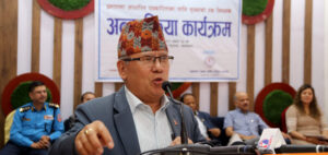 सार्वजनिक निकायबाट सूचना लिन गाह्रोः प्रमुख आयुक्त गुरुङ