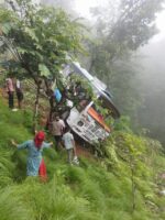 रामेछापमा बस दुर्घटना अप्डेट : आठ जना घाइते, तीनको अवस्था गम्भीर