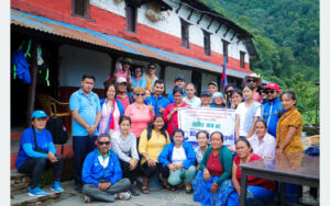 हाइकिङसँग जोडिदै गर्लाङ सामुदायिक घरबास
