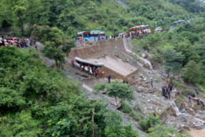 सिमलताल पहिरोः विकका परिवारलाई दुई लाख सहयोग