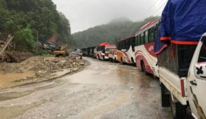 अवरुद्ध पृथ्वीरामार्ग एकतर्फी खुल्यो