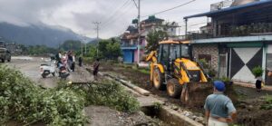 सडक मापदण्डभित्रका संरचना हटाउन सुरु