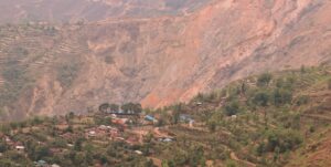 ‘गाउँको शिरमा भिर छ, त्यही भिर कतिबेला खस्ने हो राम्चेगाउँवासीलाई पिर छ’