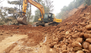 दशगजामा स्थानीयले बाटो खन्न दिएनन्