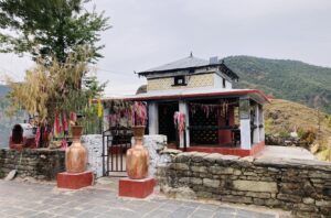 चौतीस वर्षपछि जीर्णोद्वार गरिँदै बलेवा कालभैरव