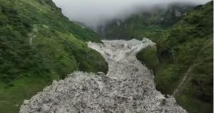 हिमपहिरोले थुनियो बोक्सेखोला