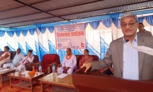 राजनीतिका स्थायित्व प्रदान गर्न अहिलेको सत्ता गठबन्धन बनेको हो : गृहमन्त्री लेखक