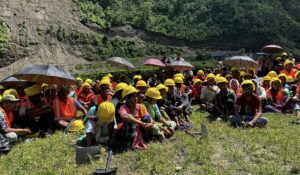 स्थानीयवासी परिचालन गरी सडक स्तरोन्नति सुरु