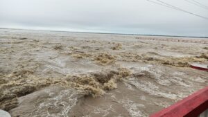 चीनमा भारी वर्षा र बाढी, मृत्यु हुनेको संख्या पुग्यो ३०