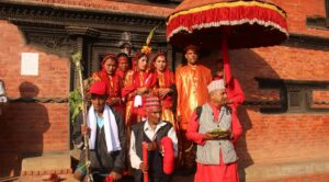 गोरखा दरबारको दसैँघरमा फूलपाती भित्र्याइयो