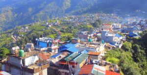 बारपाकमा देखिन छाडे परम्परागत ढुङ्गाका घर