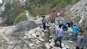 बेनी–पाखापानी–घतान सडक स्तरोन्नति गरिँदै