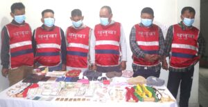 नक्कली सुन देखाइ ठगी गर्ने छ जना पक्राउ