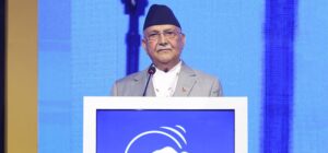 हिमाल बचाउन विश्व समुदाय एक हुनुपर्छ : प्रधानमन्त्री ओली