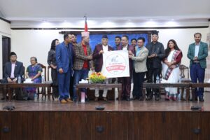 सामाजिक सञ्जालमा फैल्याइएका भ्रम चिर्न पत्रकारलाई प्रधानमन्त्रीको आग्रह