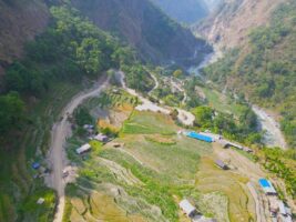ट्र्याक खुलेको १४ वर्षपछि सडक स्तरोन्नति