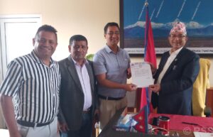 बाटो निर्माण ढिलाइसम्बन्धी महानगर प्रमुखलाई ध्यानाकर्षण