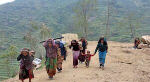 खानेपानी अभावमा बागलुङको दगातुन्डाँडाका बासिन्दा बसाइँ सर्न बाध्य