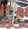 ‘विदेशमा दुःख गर्नुभन्दा रुद्राक्षका सामग्री बनाएर बिक्री गर्न सजिलो’