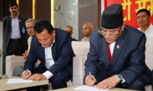 १० वर्षपछि माओवादीमा फर्किए गंगानारायण श्रेष्ठ