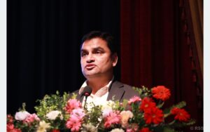 स्वास्थ्य क्षेत्रमा जनशक्ति अभाव नभएपनि टिकाउनै चुनौती छः मन्त्री पौडेल