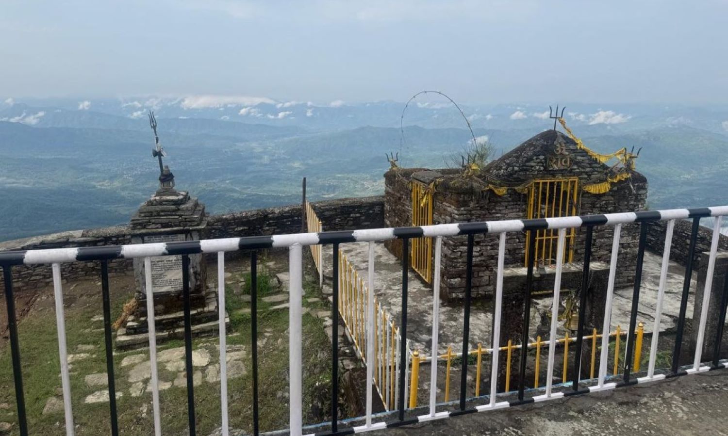 आकर्षणको केन्द्र बन्दै लमजुङको ‘राइनासकोट’