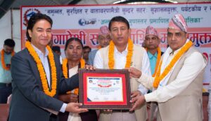 तिलोत्तमा नगरपालिका ‘सडक’ माग्नेमुक्त घोषणा