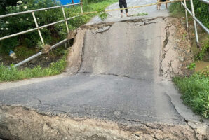 नालामा पुल भाँचियो, काठमाडौं जाने वैकल्पिक सडक अवरुद्ध