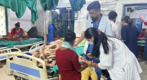 दैलेख अस्पतालमा बिरामीको बढ्दो चाप, उपचारमा समस्या