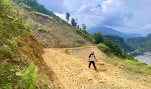 बागलुङ-कुश्मिसेरा सडक तीन महिनापछि सञ्चालन