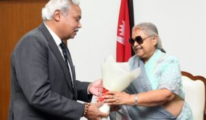 प्रधानमन्त्री कार्कीसँग भारतीय राजदूतको भेट