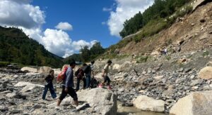 सडक–सम्पर्कविच्छेद भएपछि बिपी राजमार्गमा कष्टकर यात्रा