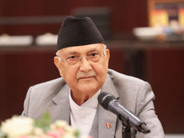 देश बनाउन युवाको उर्जा र अनुभवी पुस्ताको दृष्टि चाहिन्छः अध्यक्ष ओली