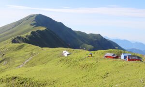 हिउँदभरि सुनसान हुन्छ बुकीपाटन