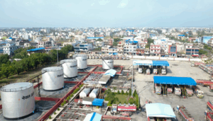 बस्तीबीचमा भलबारी डिपो, अव्यवस्थित पार्किङ र आगलागीको जोखिमले स्थानीय त्रसित