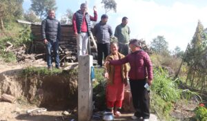 पौवादुङमाको चाँपे गाउँमा घरघरमा जडान