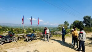 सिरहाको भालटार डाँडामा आन्तरिक पर्यटकको आकर्षण बढ्दो