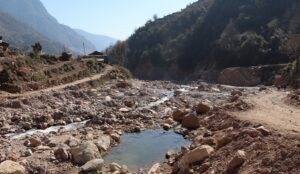 भूजीखोलाका बाढीपीडित अझै राहतकै पर्खाइमा