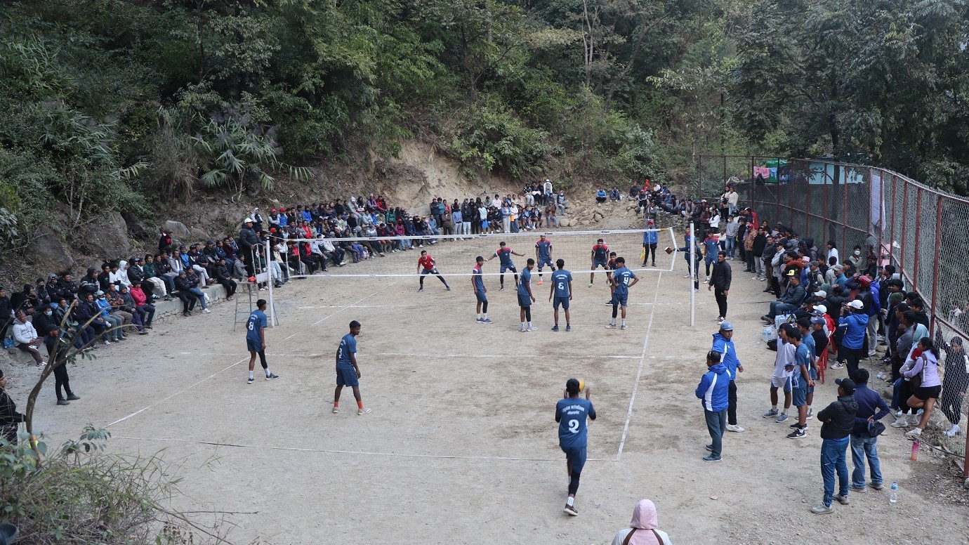 मङ्गलाघाटमा पाखो सम्याएर खेलमैदान निर्माण