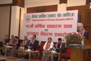 सरकार लयमा अघि बढिरहेको छ, निर्वाचन निर्धारित समयमा नै हुन्छ