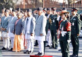 राष्ट्रपति पौडेल, प्रधानमन्त्री कार्की र विशिष्ट पदाधिकारीद्वारा पुष्पगुच्छा अर्पण